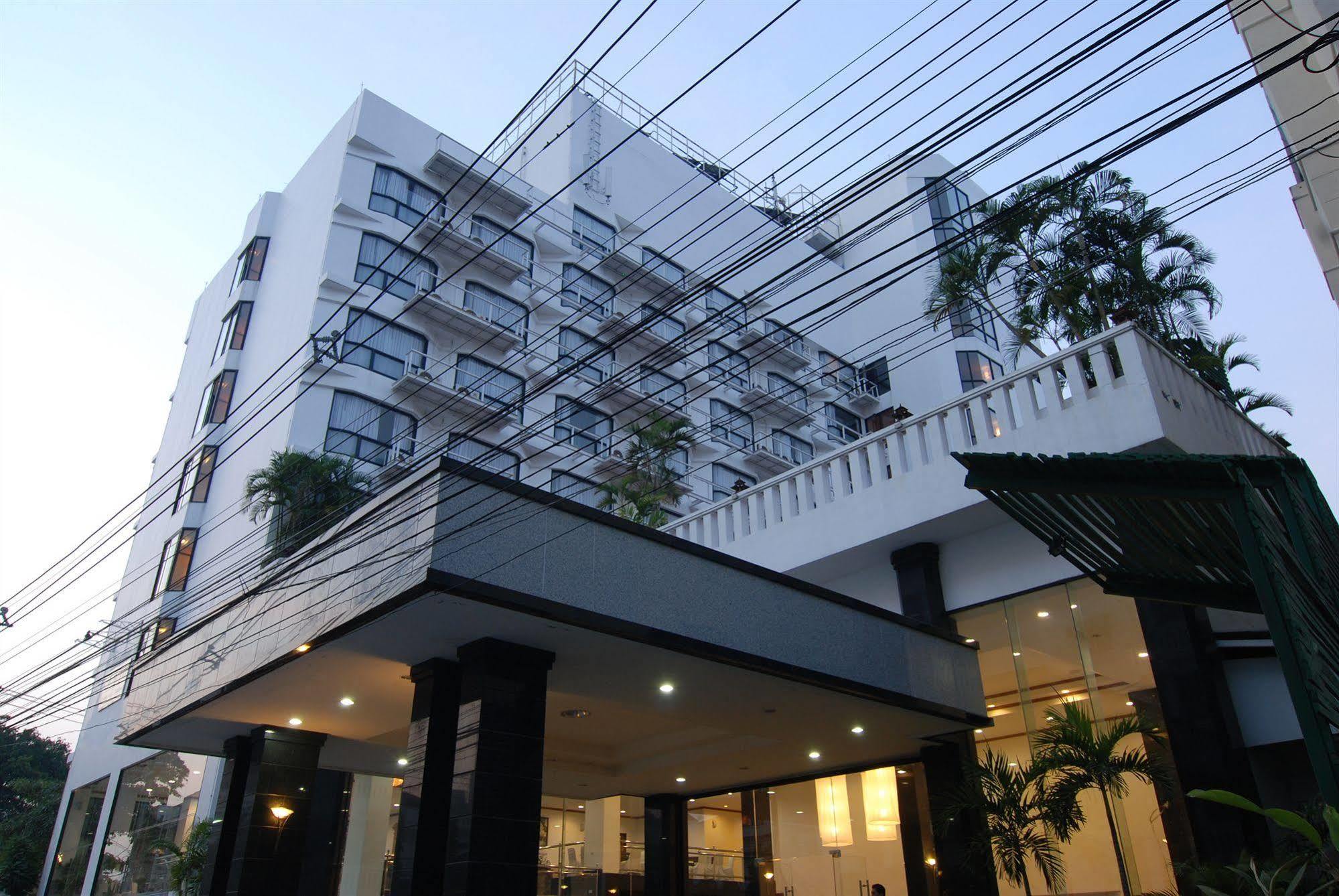 Ch Hotel Chiang Mai Exterior foto